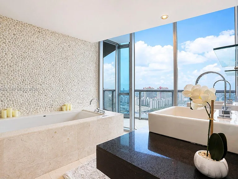 17121 Collins Ave #2108 — Photo 35