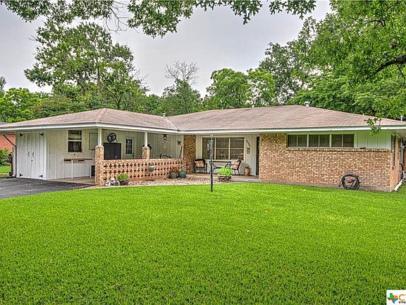 2nd image of 3906 Brooklawn Dr