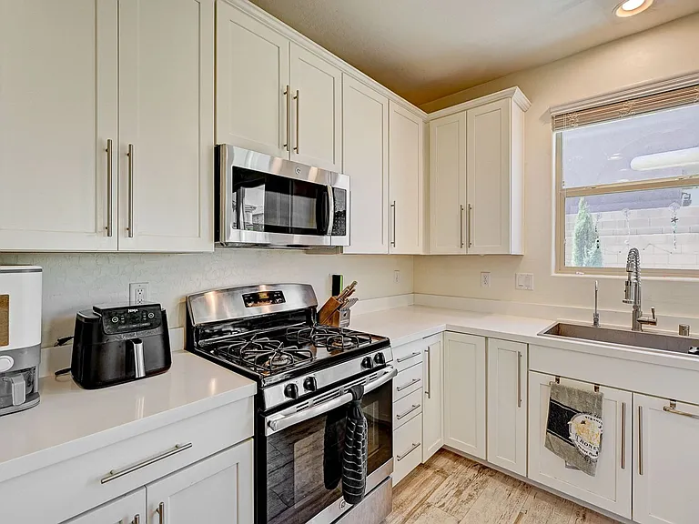 6363 Amelia Ridge Ave — Photo 11