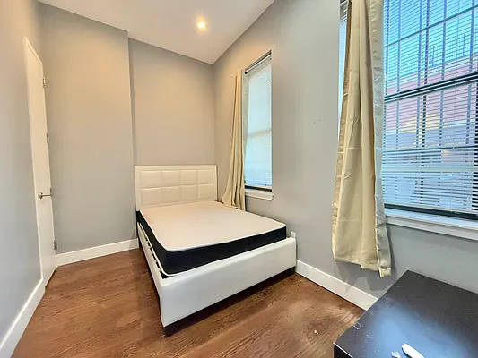 Rented by ERNY LLC | media 7