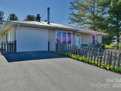 15 Donna Ln, Alexander, NC, 28701