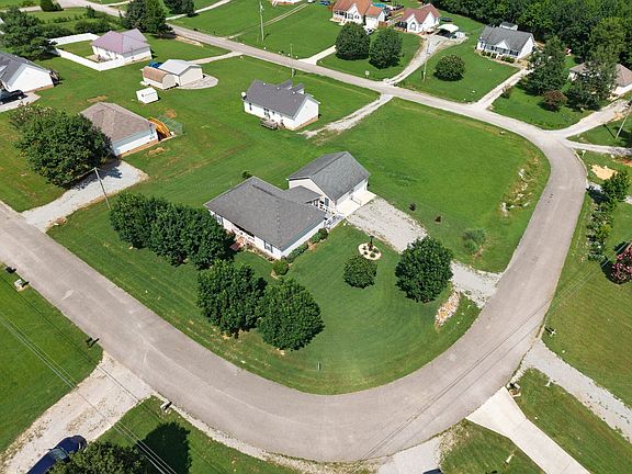 5th image of 27 Ridgeline Dr