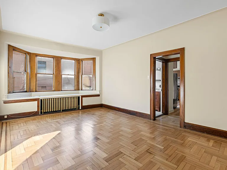 731 Anderson Ave #2 — Photo 3