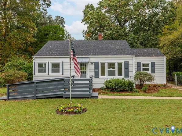 1207 W Osborn Rd, Farmville, VA 23901
