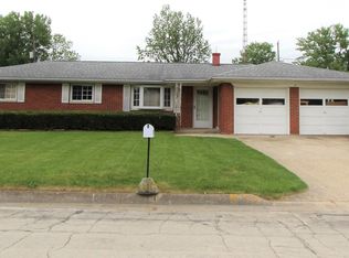 15 W Orchard Dr, Rossville, IN 46065
