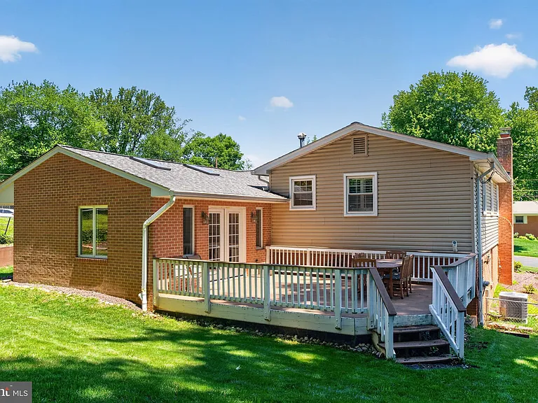 10207 Antietam Ave — Photo 23