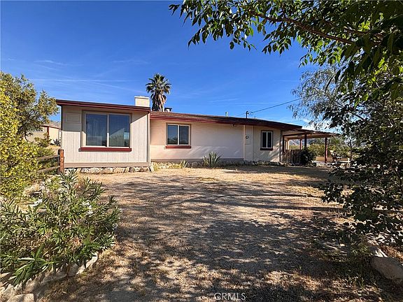 3rd image of 50922 Canyon Rd