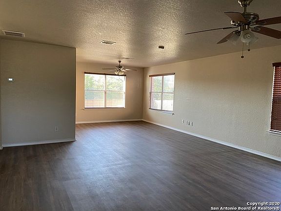 2nd image of 4423 Palm Point