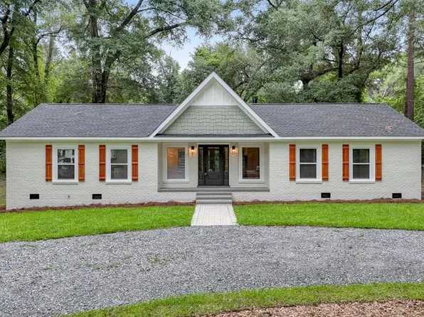 707 Creekside Dr, Leesburg, GA 31763