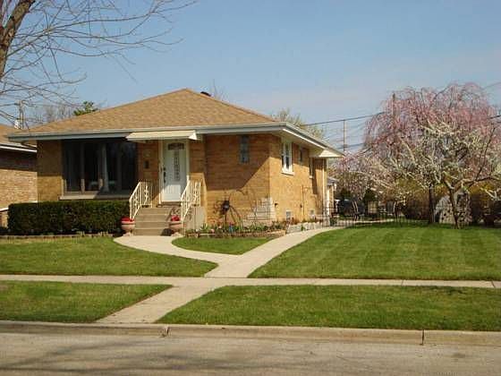 2nd image of 6638 Maple Ave