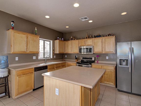 2nd image of 1055 W Desert Basin Dr
