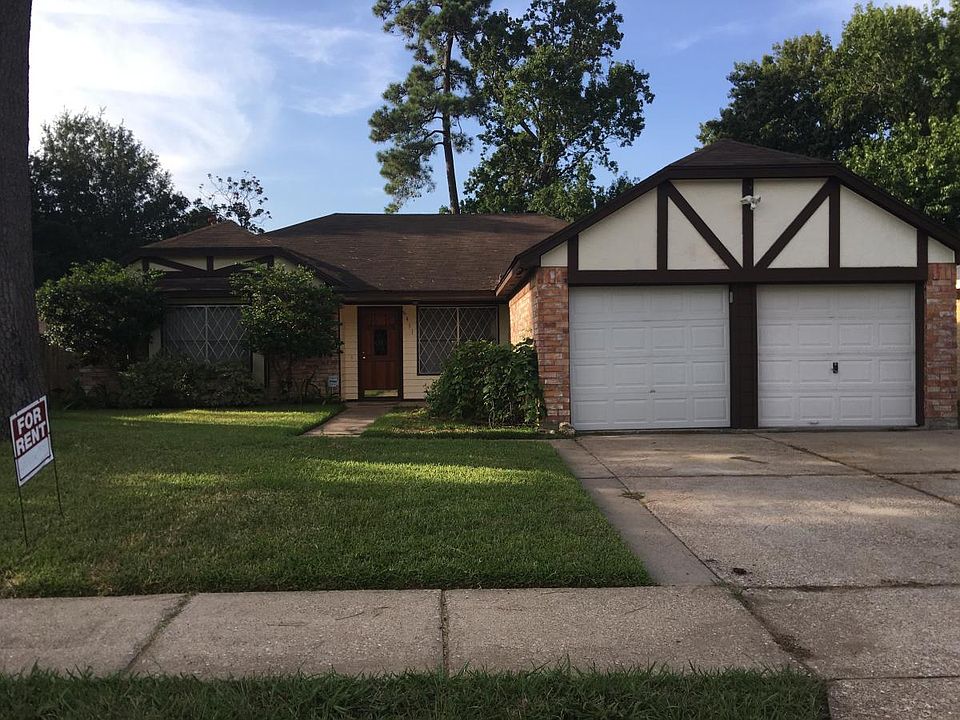 1st image of 8411 Carmelwood Ln