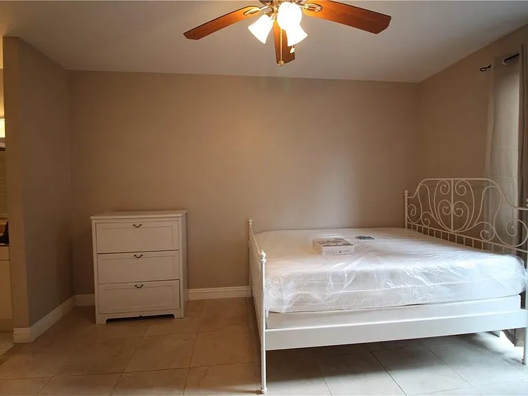 7275 SW 90th Way #211 — Photo 10