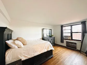 52-25 39th Road, #3C