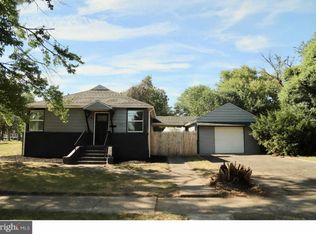 409 W Charles St, Palmyra, NJ 08065