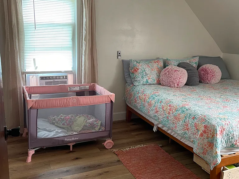 518 Leenhouts St — Photo 6
