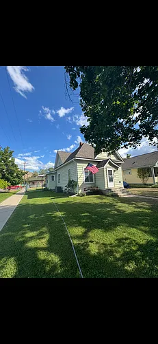504 Woodford Ave Photo 1