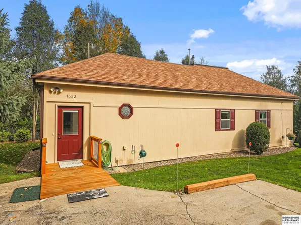 1323 Smith Ave, Plattsmouth, NE 68048