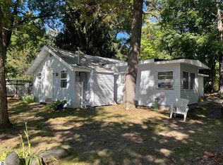 17068 7th St, Wellston, MI 49689