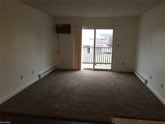 2nd image of 3695 Indian Run Dr APT 6