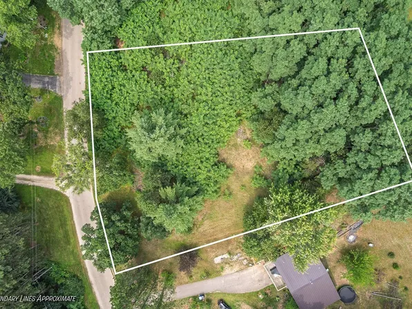 LOT 8 Yellow Thunder Trl, Baraboo, WI 53913