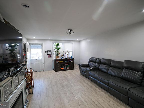 4th image of 5936 A St