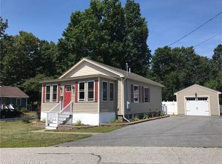 2 Bonython Ave, Saco, ME 04072