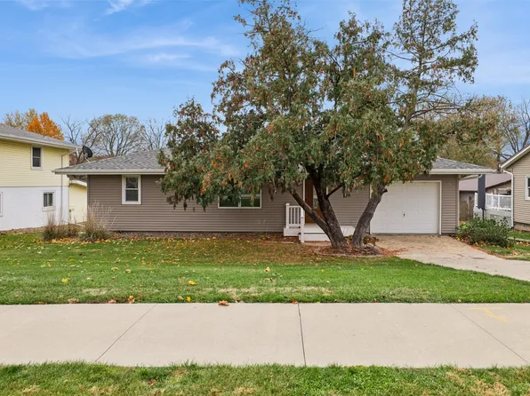 303 E Jasper St, Pleasantville, IA 50225