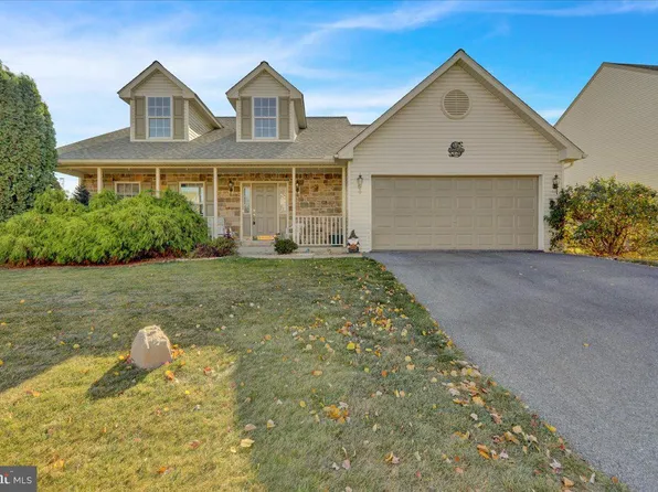 2510 John Henry Dr, Sinking Spring, PA 19608