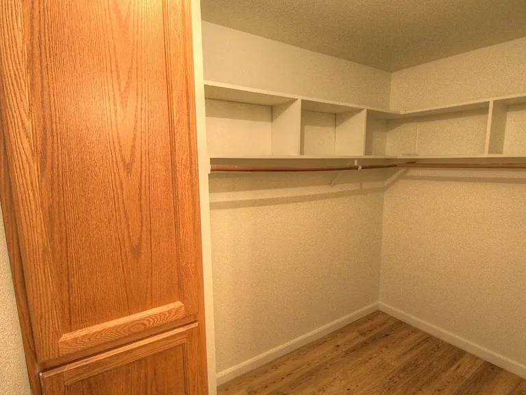 2950 Portage Bay — Photo 99