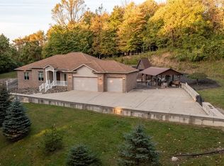 417 Etter Rd, Mogadore, OH 44260