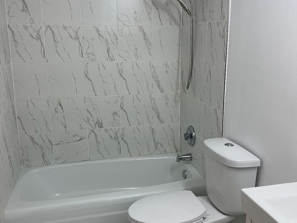 1st image of 115 Marengo Ave APT 505