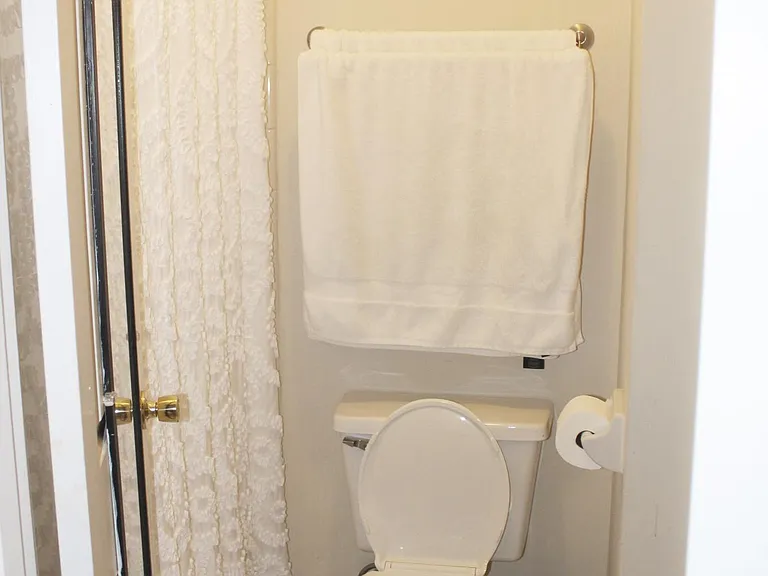 522 Summitt St — Photo 12