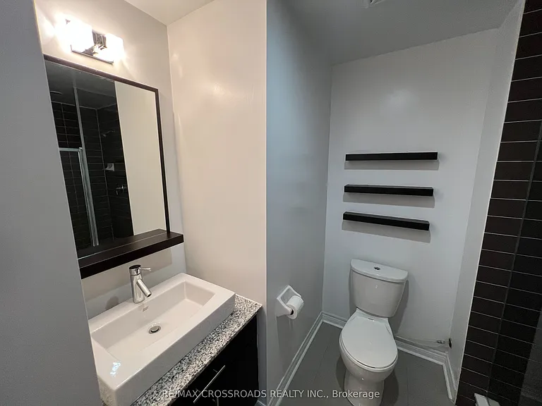 2756 Old Leslie St #519 — Photo 7