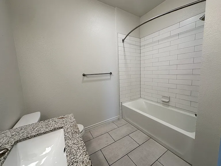 E William Cannon Dr — Photo 9