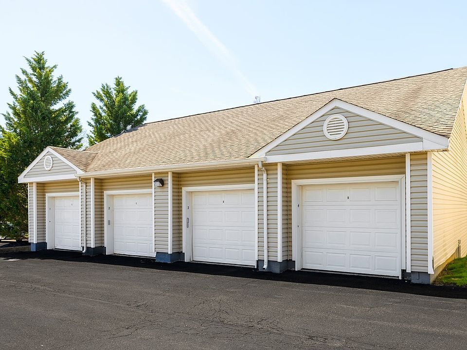 HeatherGate at Oxford Valley 55+ Active Adult Apartment Homes 8101