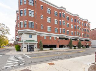 600 Albert Ave APT 504, East Lansing, MI 48823