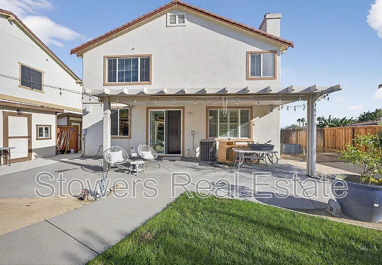 729 Copperfield Ct — Photo 28