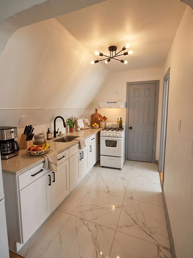 349 Ridgewood Ave — Photo 3