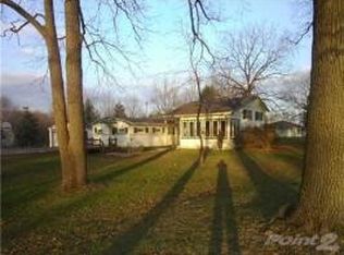 6185 Round Lake Rd, Laingsburg, MI 48848