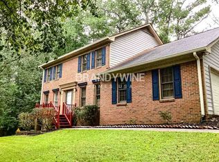 2840 Creekwood Dr, Snellville, GA