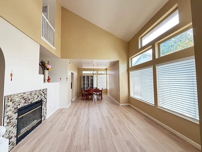 8687 Bluefield Way — Photo 3