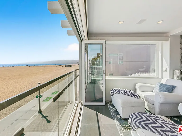 1341 Palisades Beach Rd — Photo 40