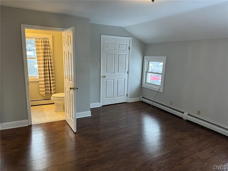 34 Syracuse St — Photo 12