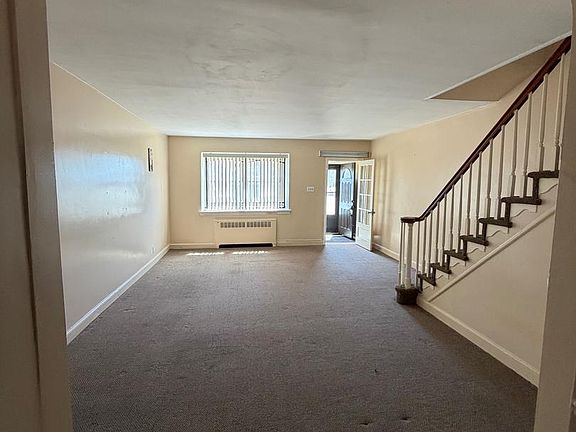 4th image of 1503 Hellerman St