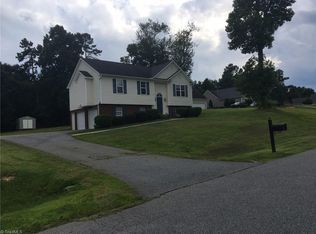 288 Carriage Ln, Linwood, NC 27299