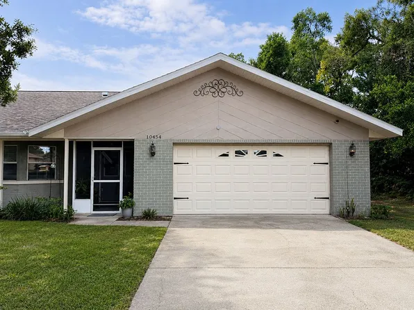 10454 Tassel St, Spring Hill, FL 34608