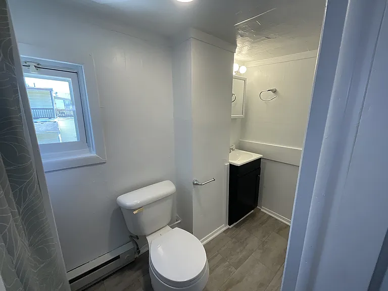 516 E Boundary Ave — Photo 8