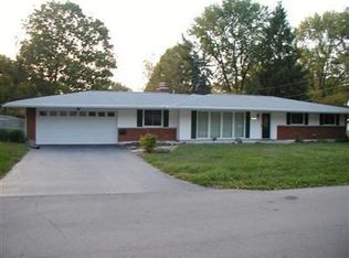 2335 Barnett Dr, Bellbrook, OH