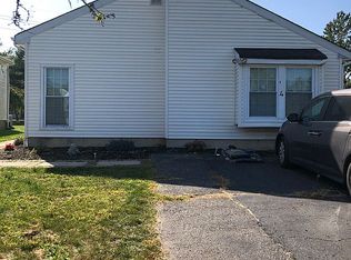 4 Sandpiper Ln, Dayton, NJ